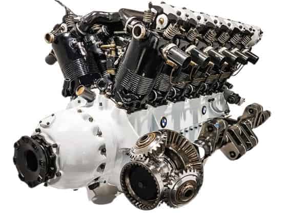 V12 发动机